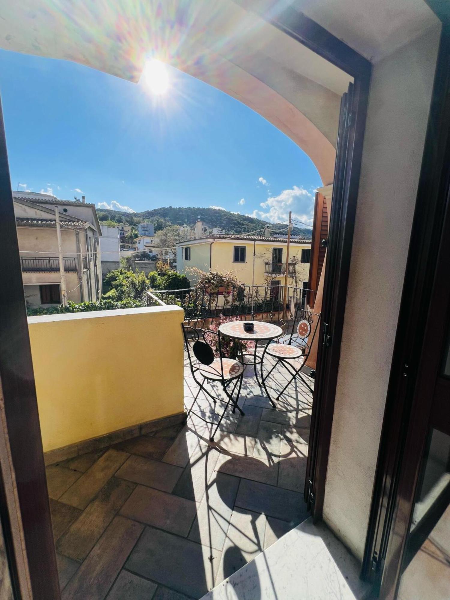 Bed&Breakfast Le petunie Bari Sardo Exterior foto